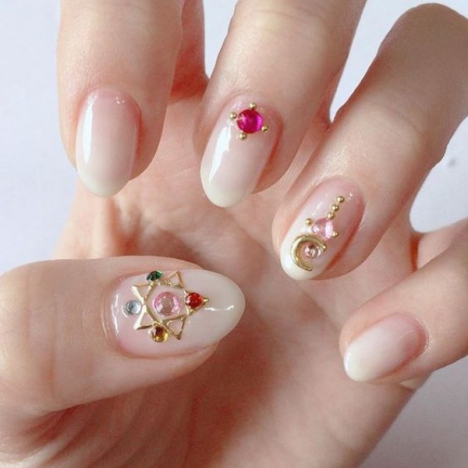 Tuyển chọn những mẫu nail đính đá đơn giản mà đẹp - hình 2