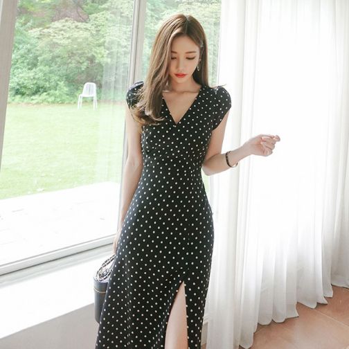 Những mẫu đầm maxi dài chiết eo đẹp - Hình 2