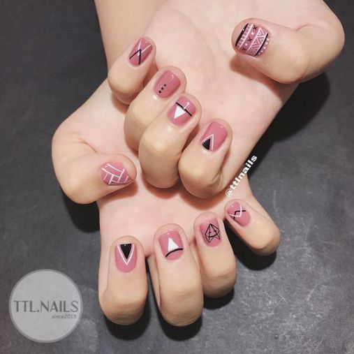 Xu hướng thiết kế mẫu nail xinh đẹp dành cho móng ngắn - Hình 1