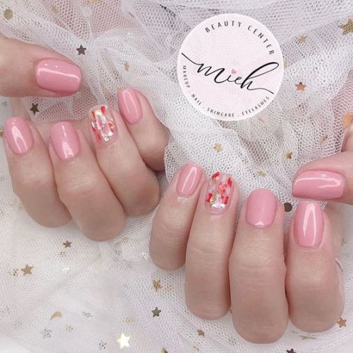 Tổng hợp các mẫu nail xinh màu hồng tươi mới - Hình 1