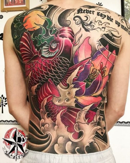 Hình ảnh xăm tattoo cá chép ăn trăng đẹp và ý nghĩa nhất